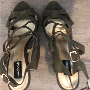 lovers + friends mia wedge, olive, size 10